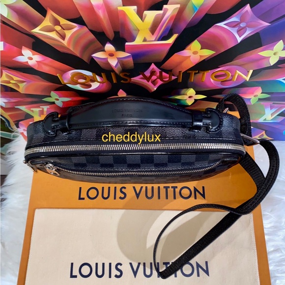 🛑SOLD🛑🔥🔥🔥Louis Vuitton Ambler Damier Graphite Bum Bag/Crossbody Bag - Picture 4 of 16